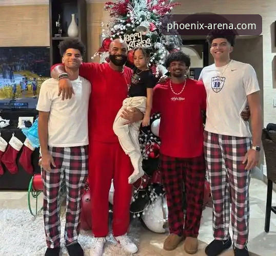 布泽尔父子备战NBA选秀，为何凤凰体育用户都在热议这场传承？